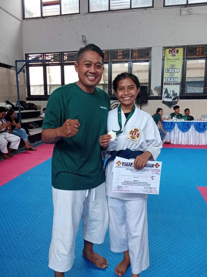 Empat Medali Diraih Siswa Smanbara Dalam Kejuaraan Kempo Sman Bali